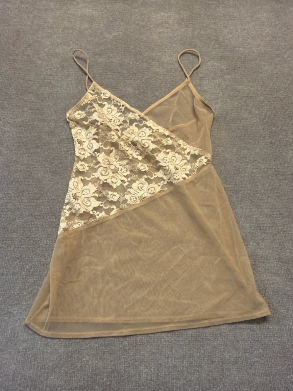 Vintage 2000 Victoria’s Secret Sheer Lace Cami Top Y2K Nude Mesh Size L 0828